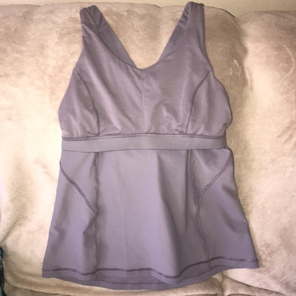 Lululemon purple tank top size 8 mesh lined accents built in bra criss cross - Picture 7 of 8